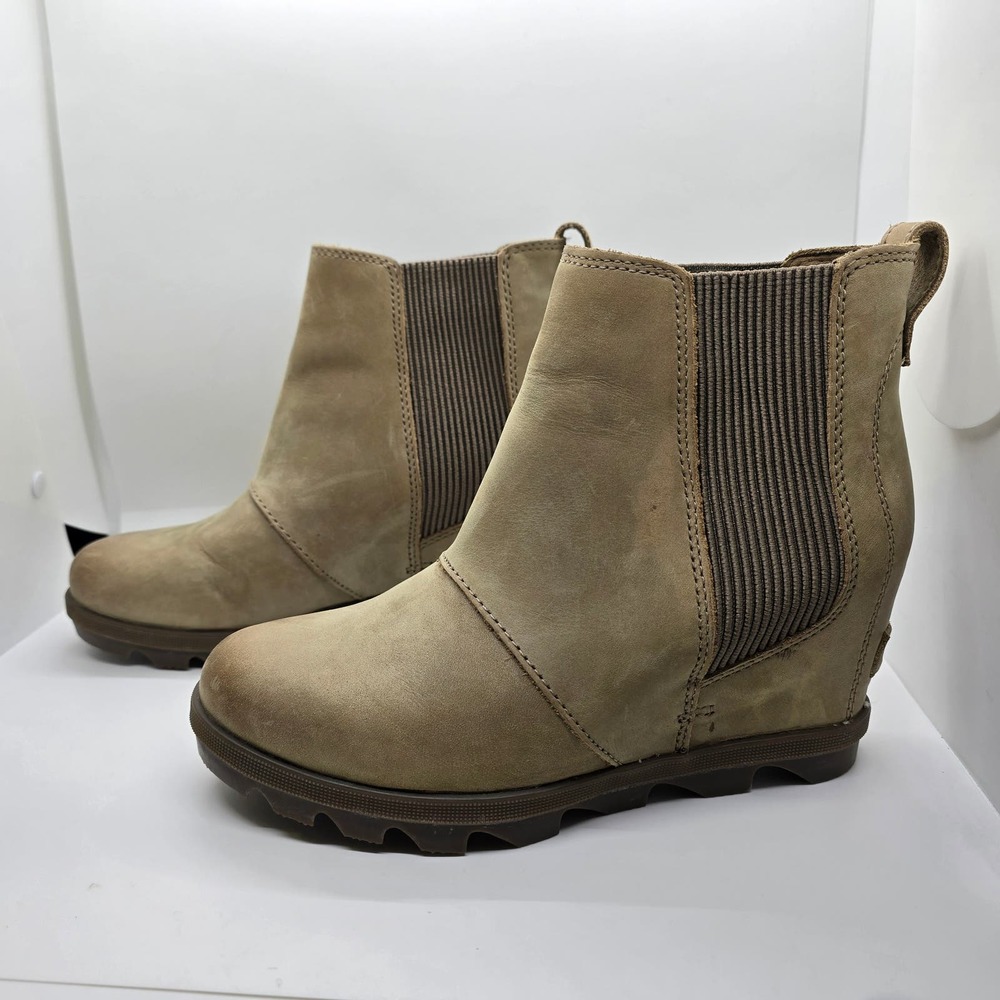 Sorel Joan of Artic Wedge Chelsea Boot-Tan-Women's 7